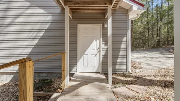 $674,900 | 2272 Spring Lake Road, DeFuniak Springs, FL 32433
