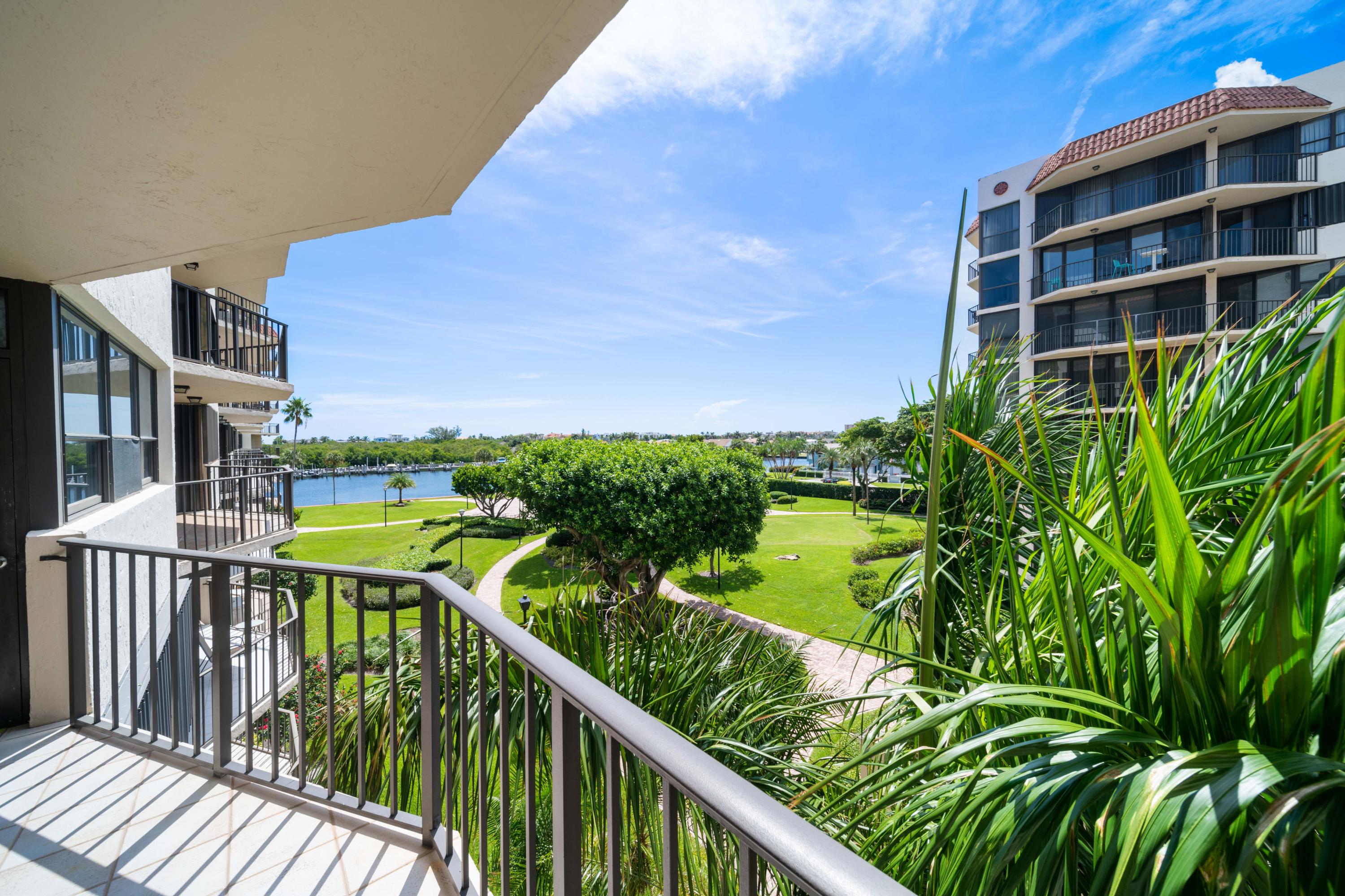 899 Jeffery Street, Unit 403 Boca Raton, FL 33487 - Photo 1 of 34 View