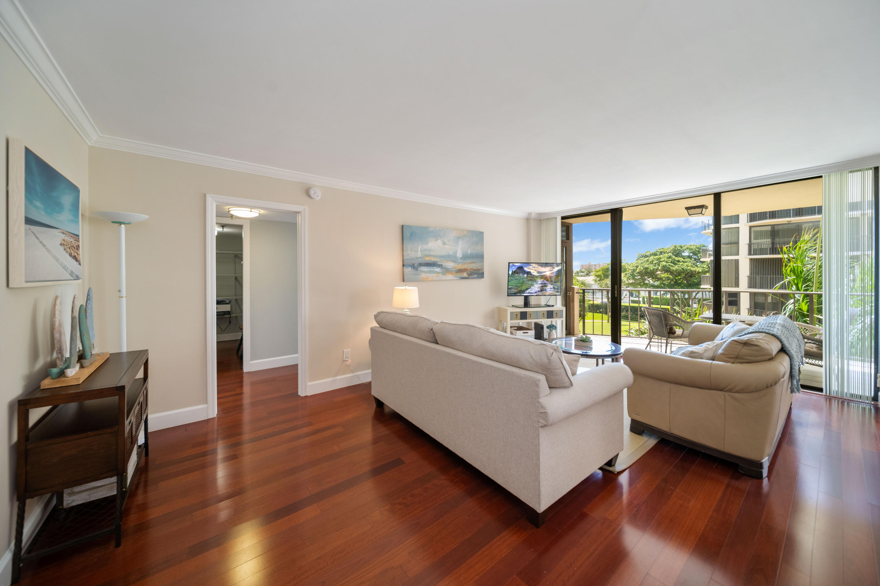 899 Jeffery Street, Unit 403 Boca Raton, FL 33487 - Photo 10 of 34 FXX_2386