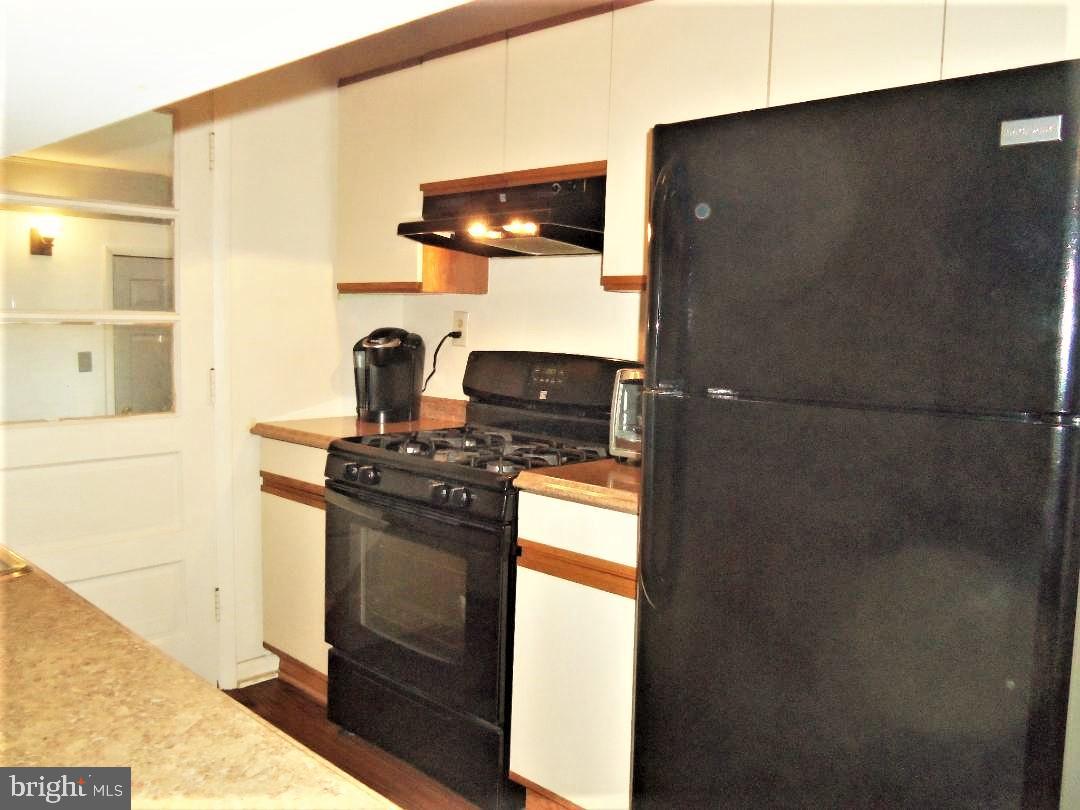 122 Valley Road Aberdeen, MD 21001 - Photo 6 of 14 Kitchen