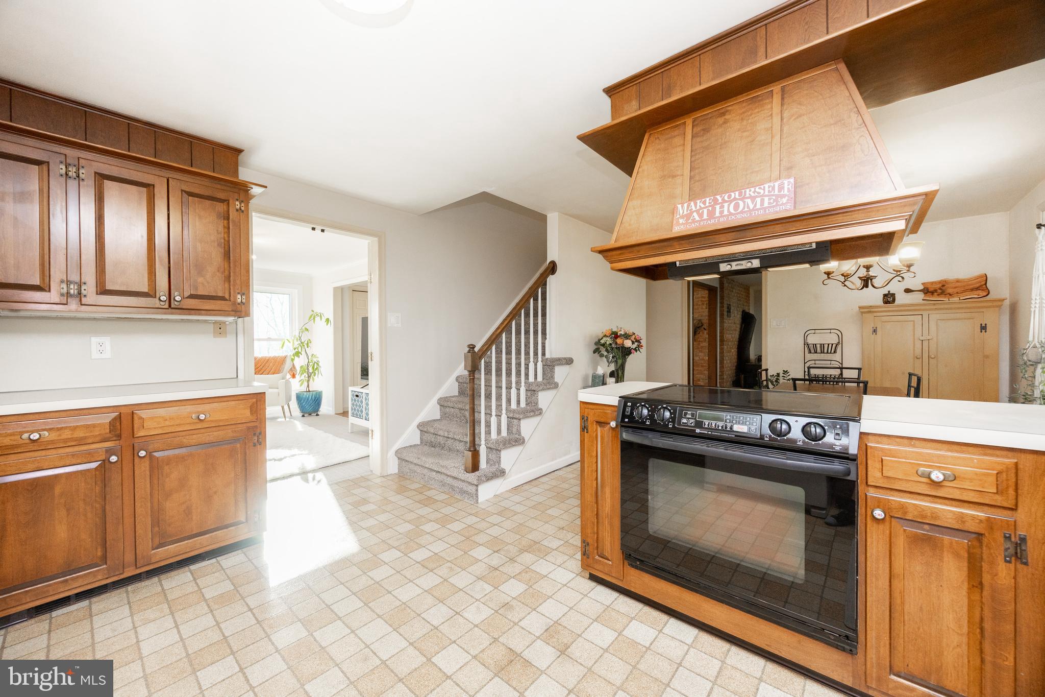 49 Park Road Boyertown, PA 19512 - Photo 8 of 61 Eat-in-Kitchen