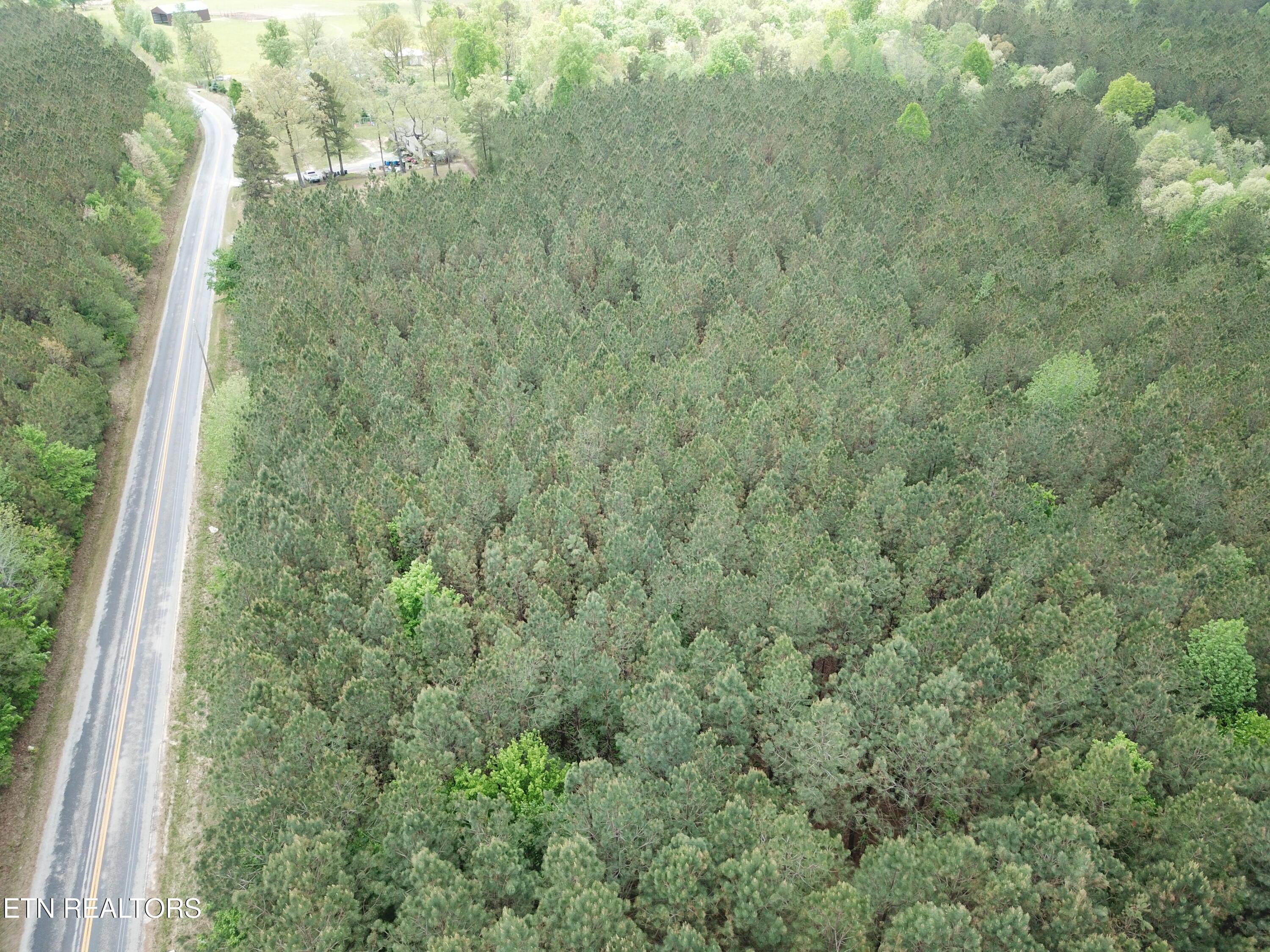 Retro Hughes Road Graysville, TN 37338 - Photo 1 of 17 DJI_0176