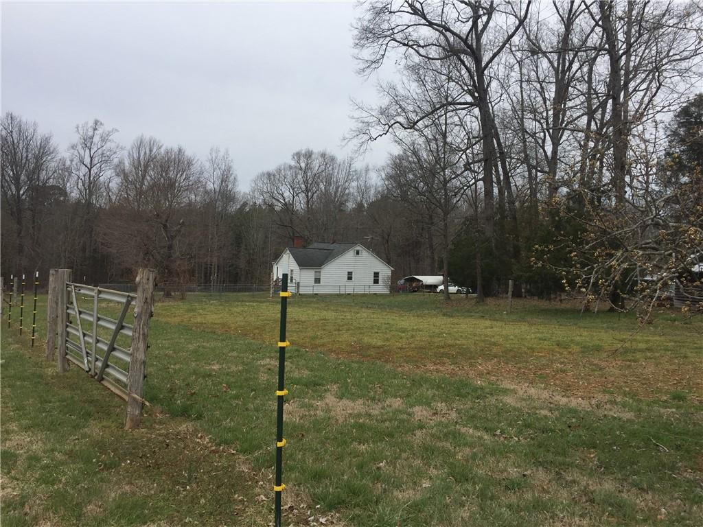 1985 Wheeler Bridge Road Burlington, NC 27215 - Photo 17 of 22 Gallery Image 17