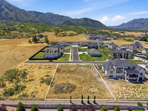 $549,000 | 550 West Autumn Blaze Woodland Hills, Unit 17, Salem, UT 84653