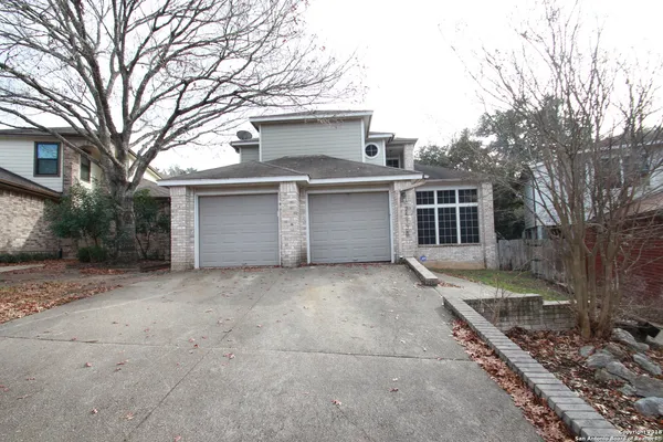 $1,975 | 25138 Summit Creek, San Antonio, TX 78258