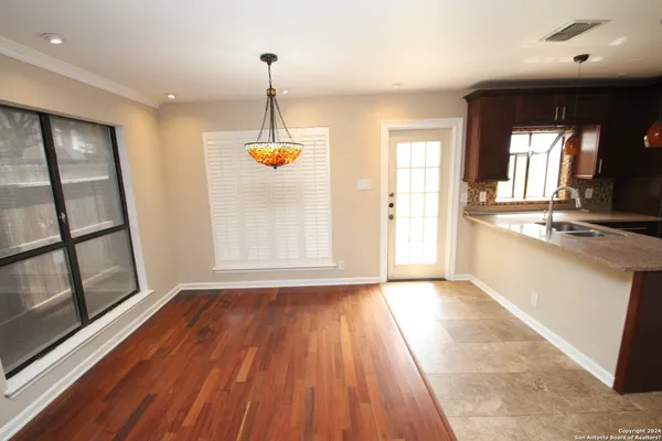 $1,975 | 25138 Summit Creek, San Antonio, TX 78258