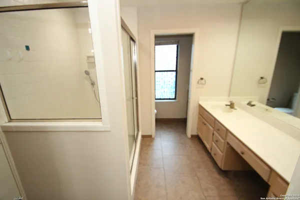 $1,975 | 25138 Summit Creek, San Antonio, TX 78258