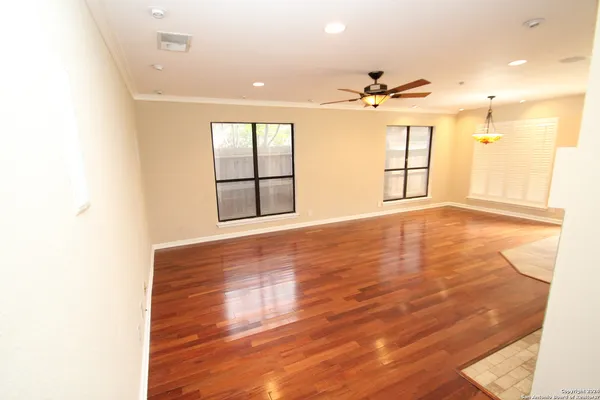 $1,975 | 25138 Summit Creek, San Antonio, TX 78258