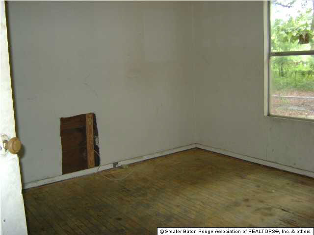 4919 Bank Baton Rouge, LA 70805 - Photo 8 of 10 Gallery Image 8