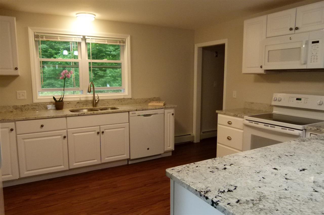 68 Mary Batchelder Road Hampton, NH 03842 - Photo 13 of 38