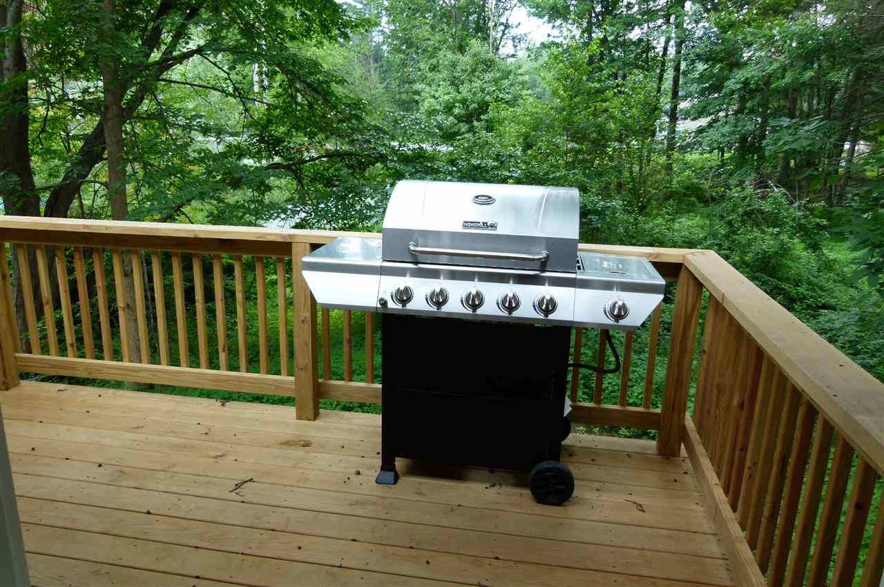 68 Mary Batchelder Road Hampton, NH 03842 - Photo 29 of 38