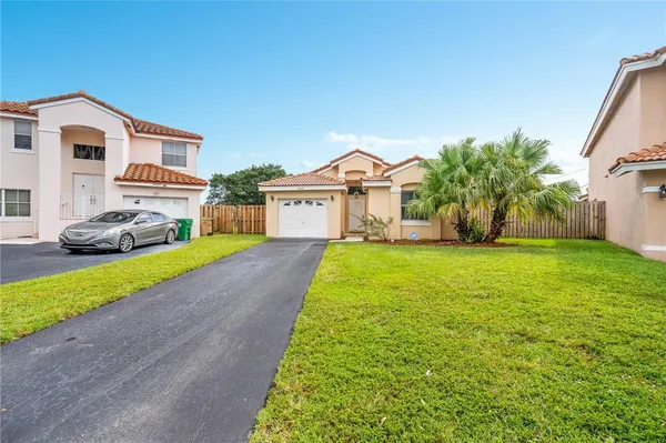 $3,400 | 8260 Southwest 44th Court, Davie, FL 33328