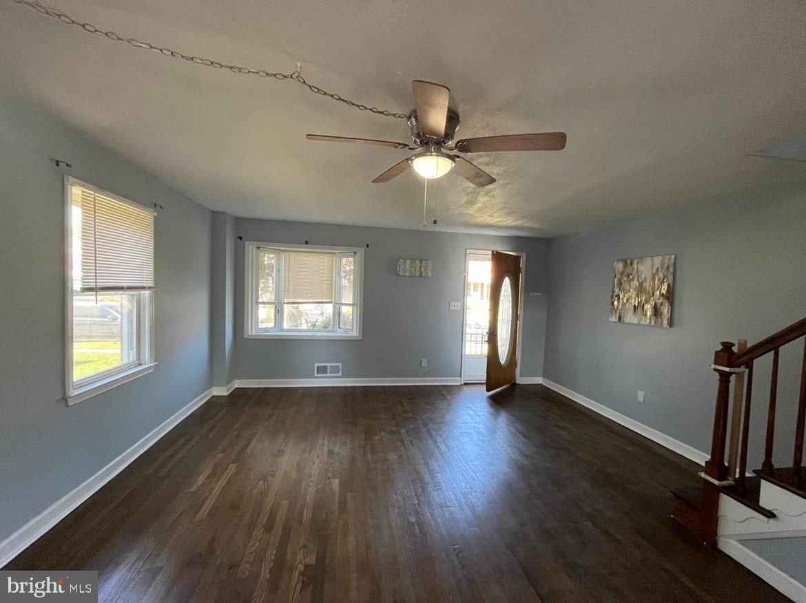 2234 Graythorn Road Middle River, MD 21220 - Photo 3 of 10 Gallery Image 3