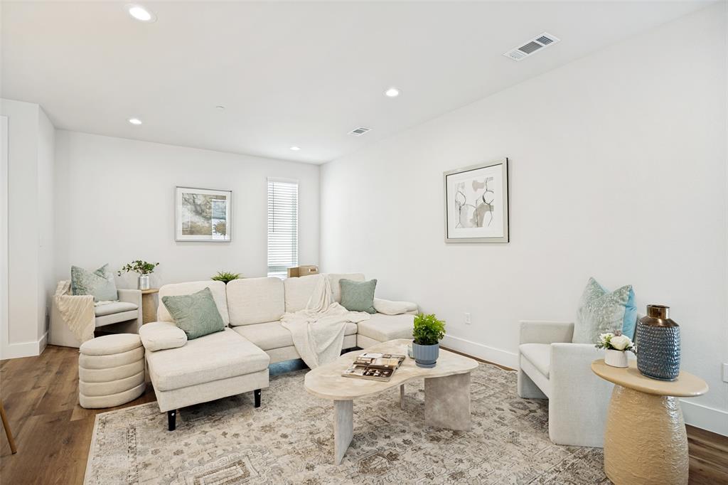 5633 Live Oak Street, Unit 103 Dallas, TX 75206 - Photo 4 of 24