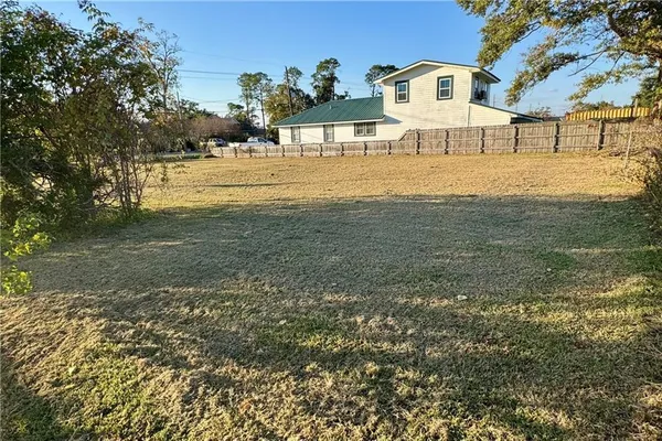 $60,000 | 15586 River Road, Hahnville, LA 70057
