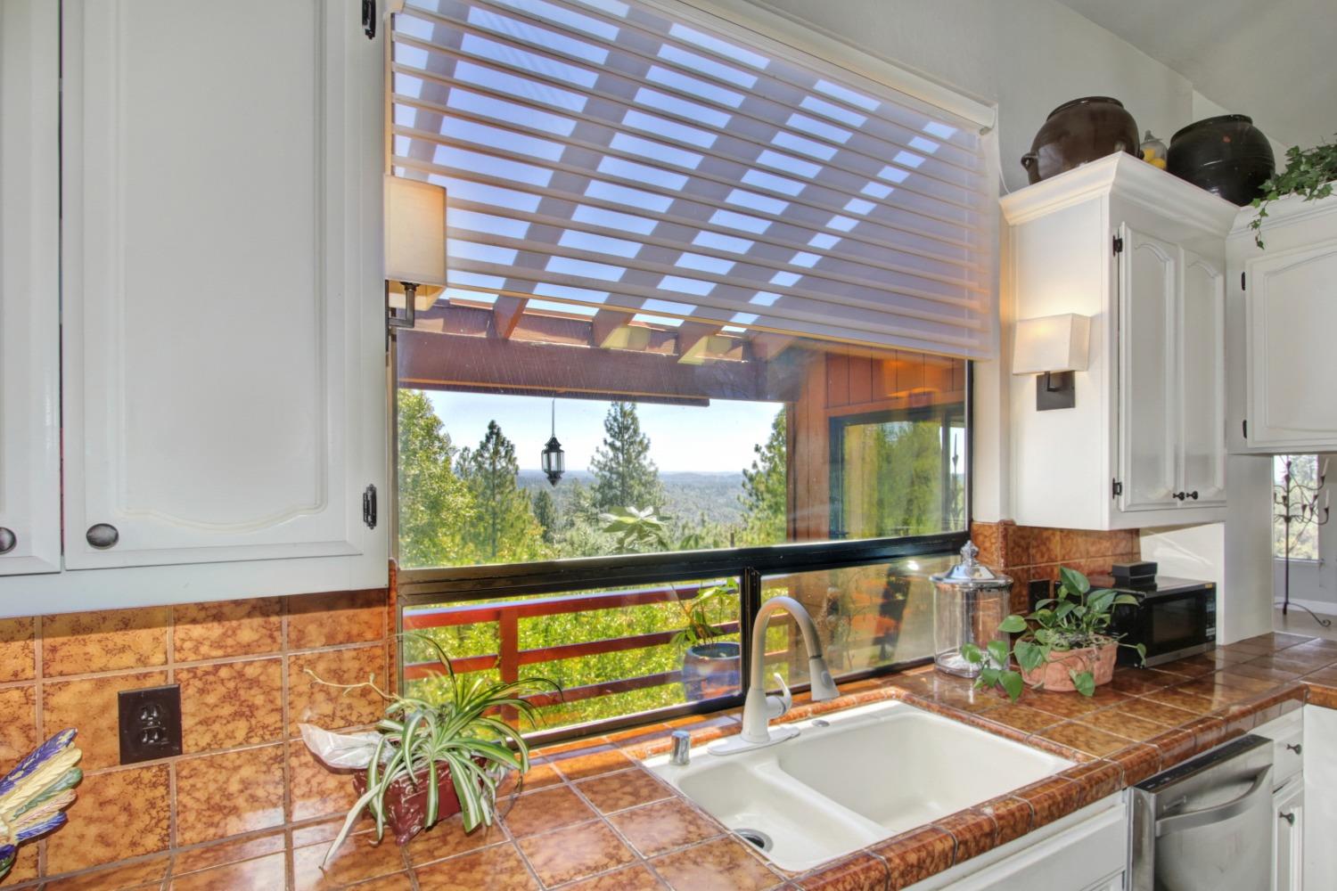 18119 Norlene Way Grass Valley, CA 95949 - Photo 26 of 93 a view of a living room and a window