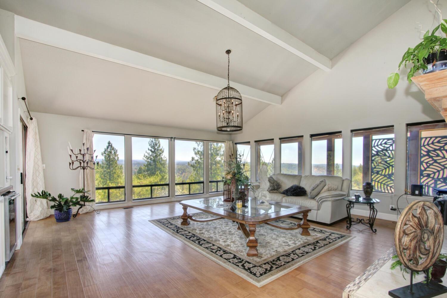 18119 Norlene Way Grass Valley, CA 95949 - Photo 7 of 93