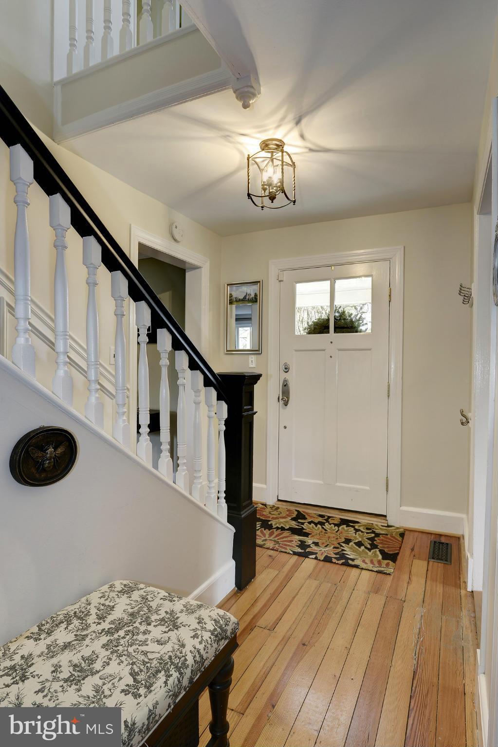 1814 Birch Road McLean, VA 22101 - Photo 13 of 26 Interior (General)