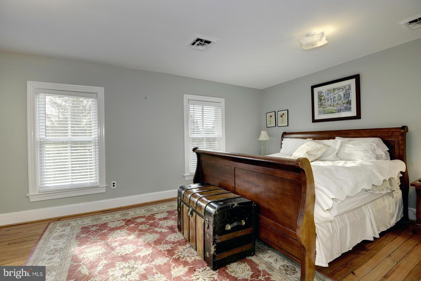 1814 Birch Road McLean, VA 22101 - Photo 18 of 26 Bedroom (Master)