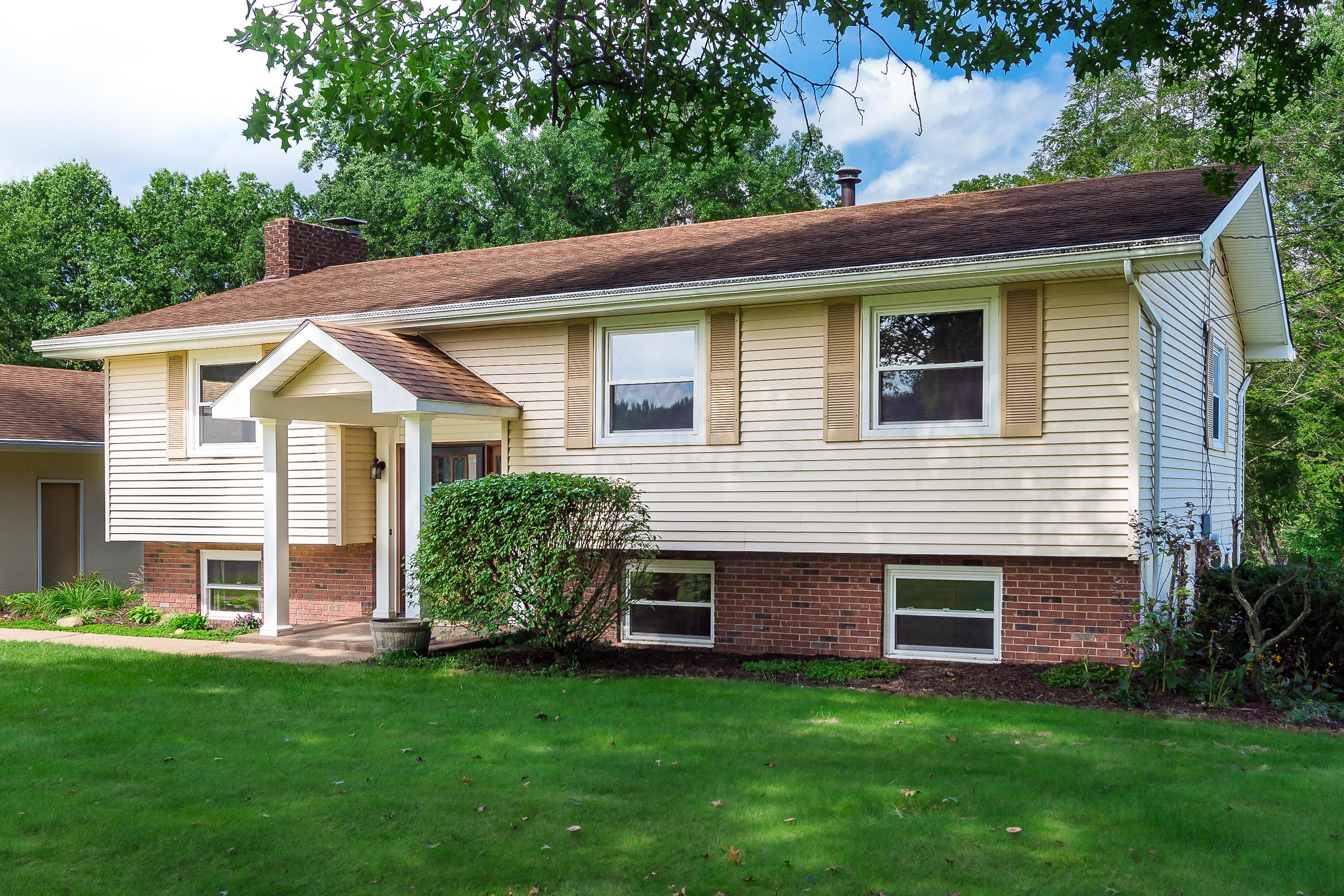 8001 Lewis Center Road Galena, OH 43021 - Photo 1 of 27