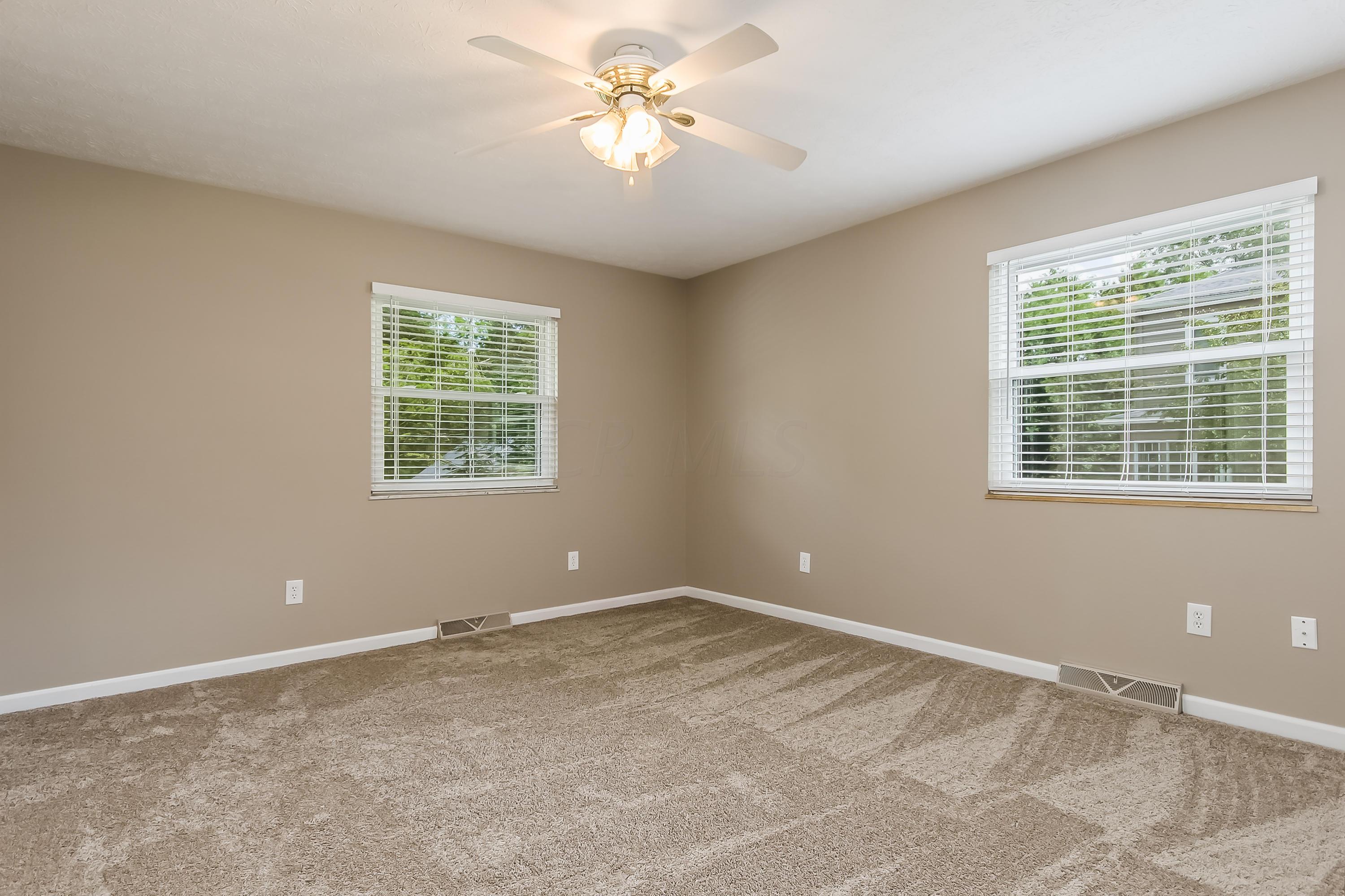 8001 Lewis Center Road Galena, OH 43021 - Photo 11 of 27