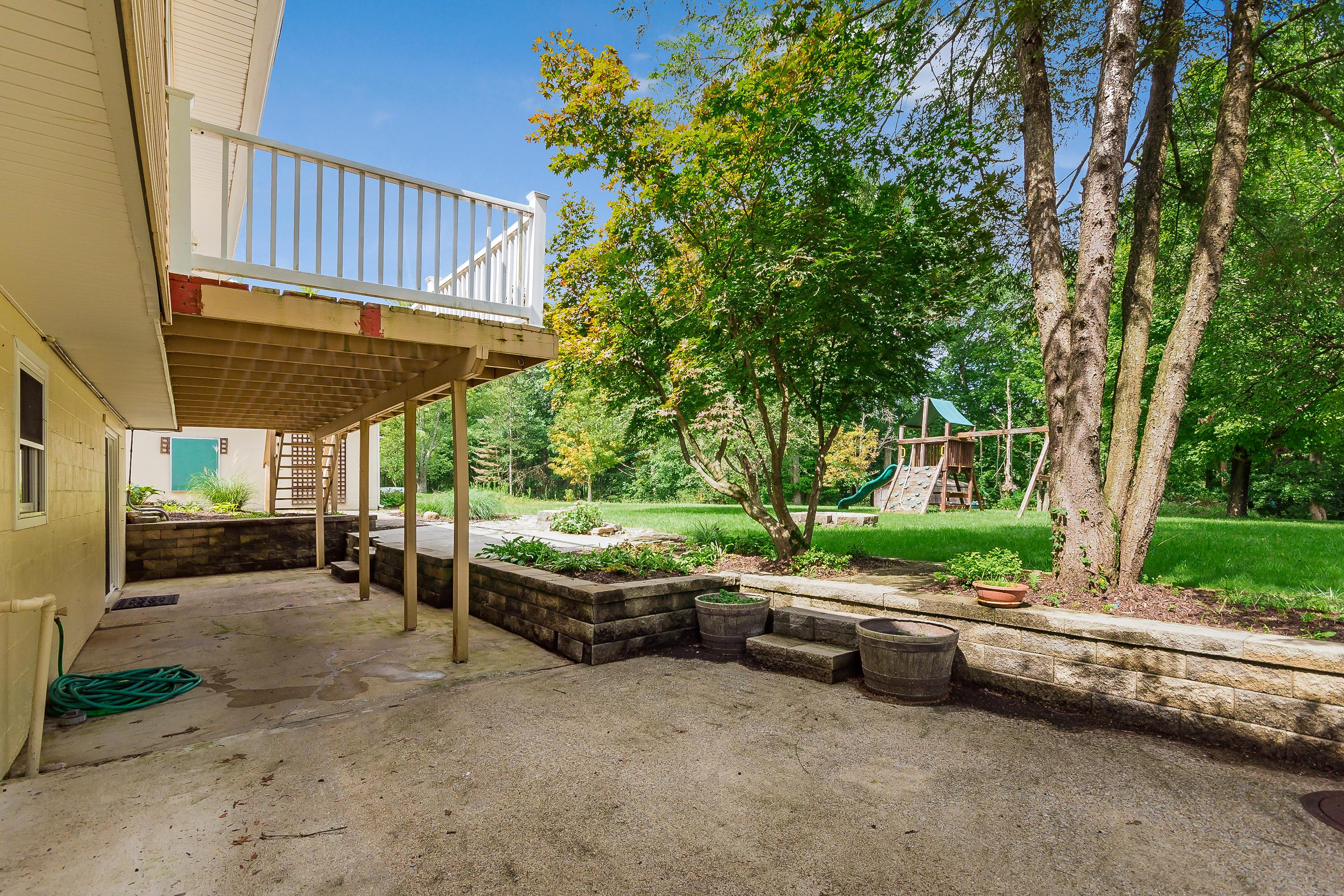 8001 Lewis Center Road Galena, OH 43021 - Photo 24 of 27