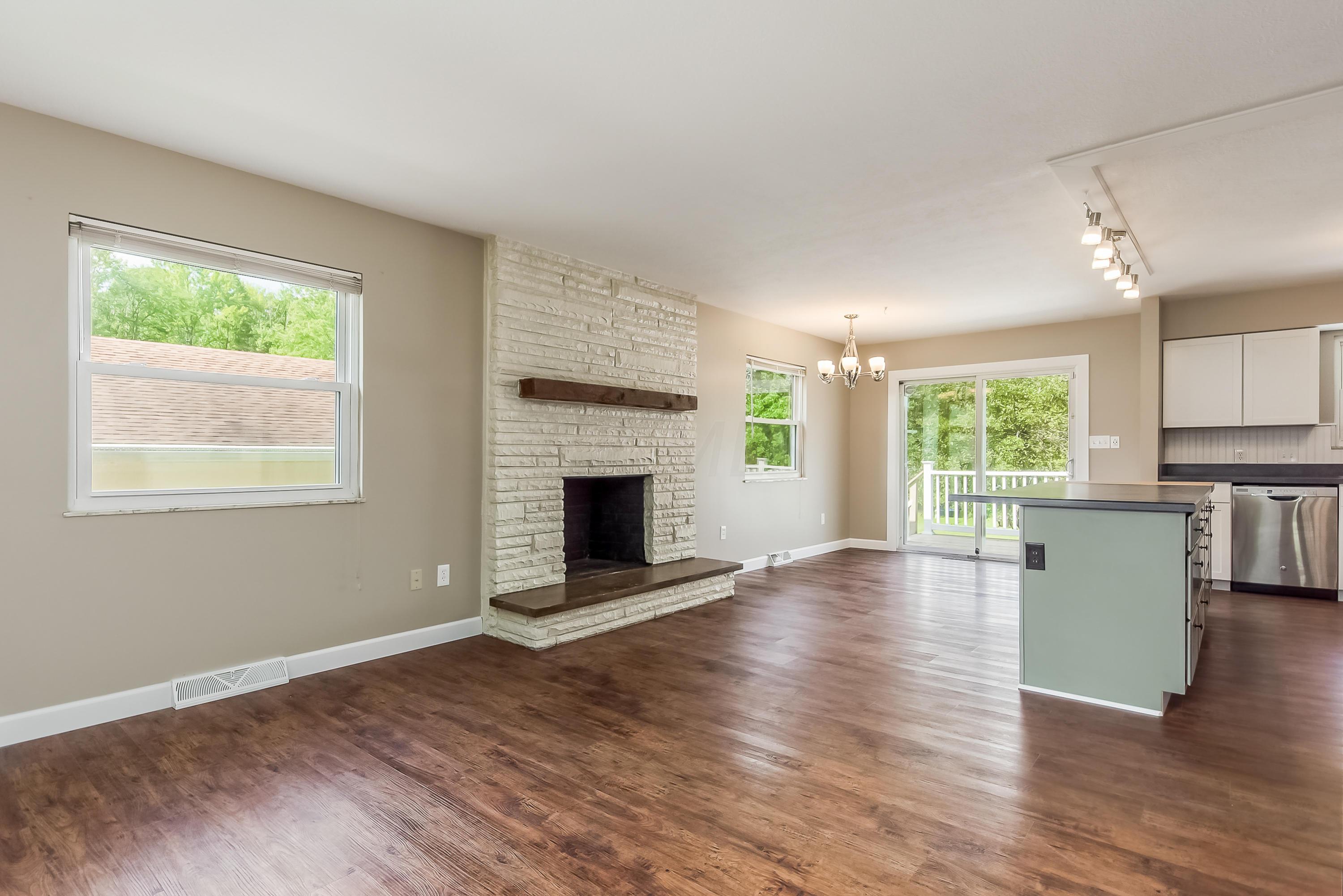 8001 Lewis Center Road Galena, OH 43021 - Photo 4 of 27