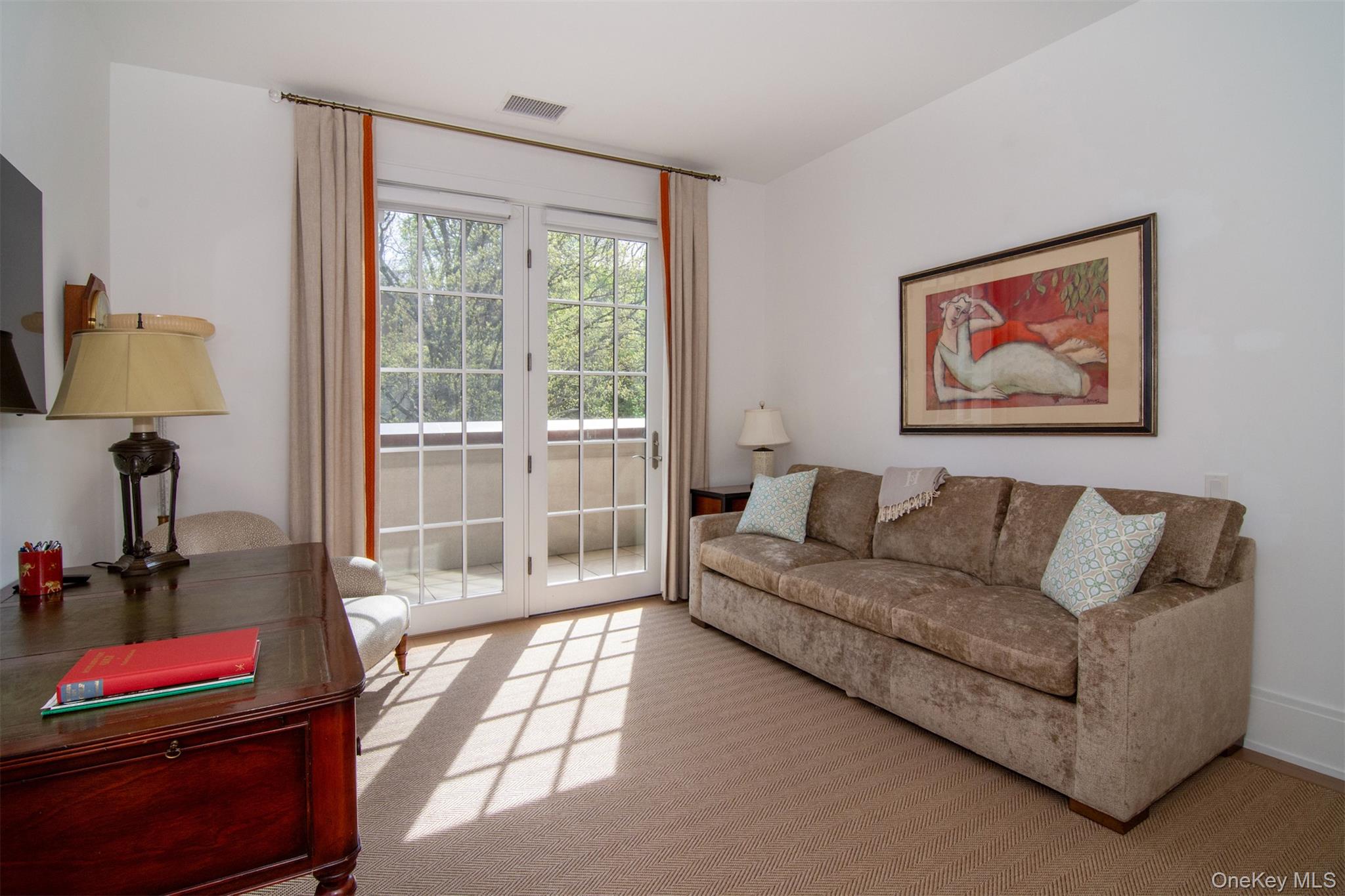 15 Kensington Road, Unit 303 Bronxville, NY 10708 - Photo 12 of 24 2nd Bedroom currently used as office/study