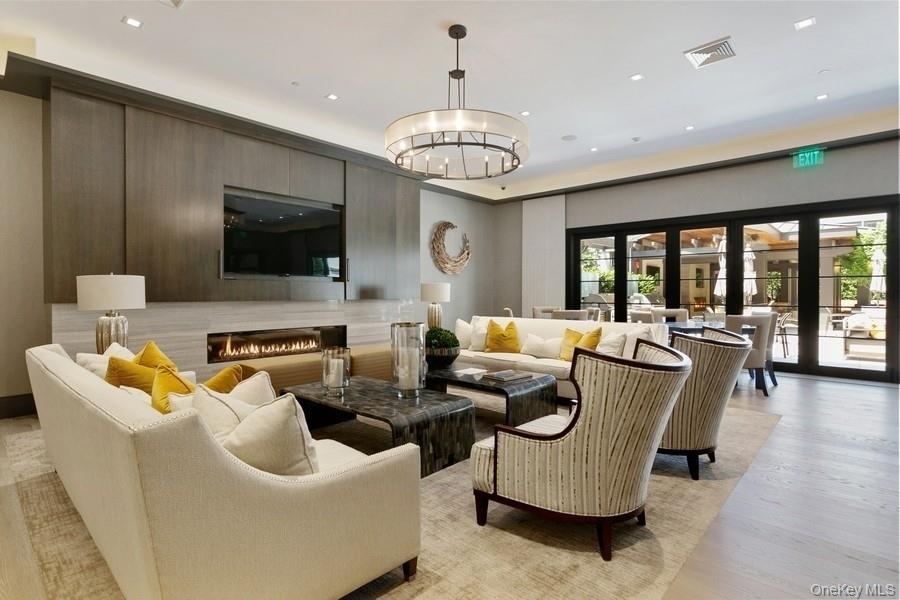 15 Kensington Road, Unit 303 Bronxville, NY 10708 - Photo 17 of 24 Gorgeous Club Room