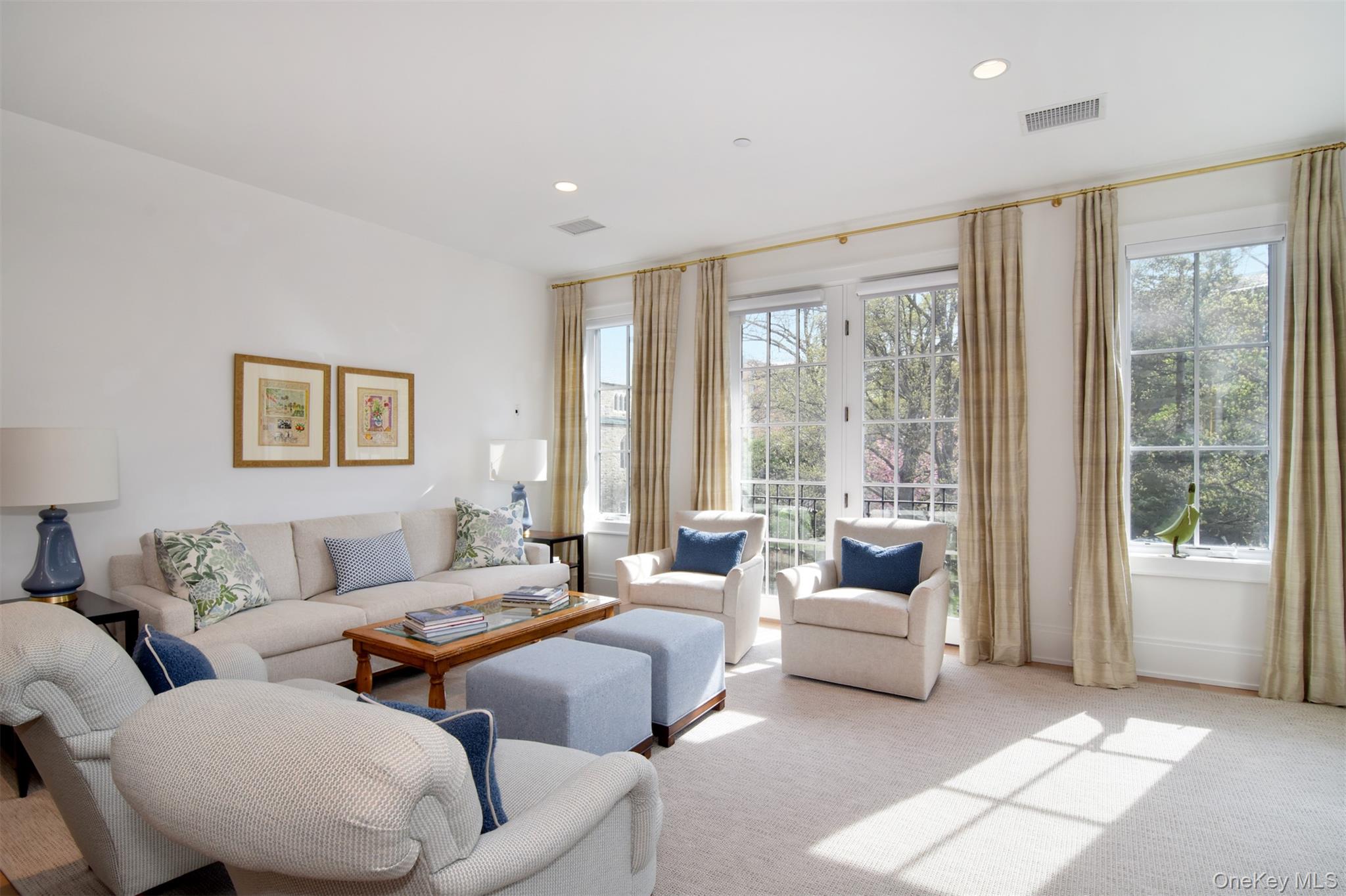 15 Kensington Road, Unit 303 Bronxville, NY 10708 - Photo 3 of 24