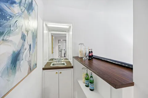$2,815,000 | 35 Tulip Court, Burlingame, CA 94010
