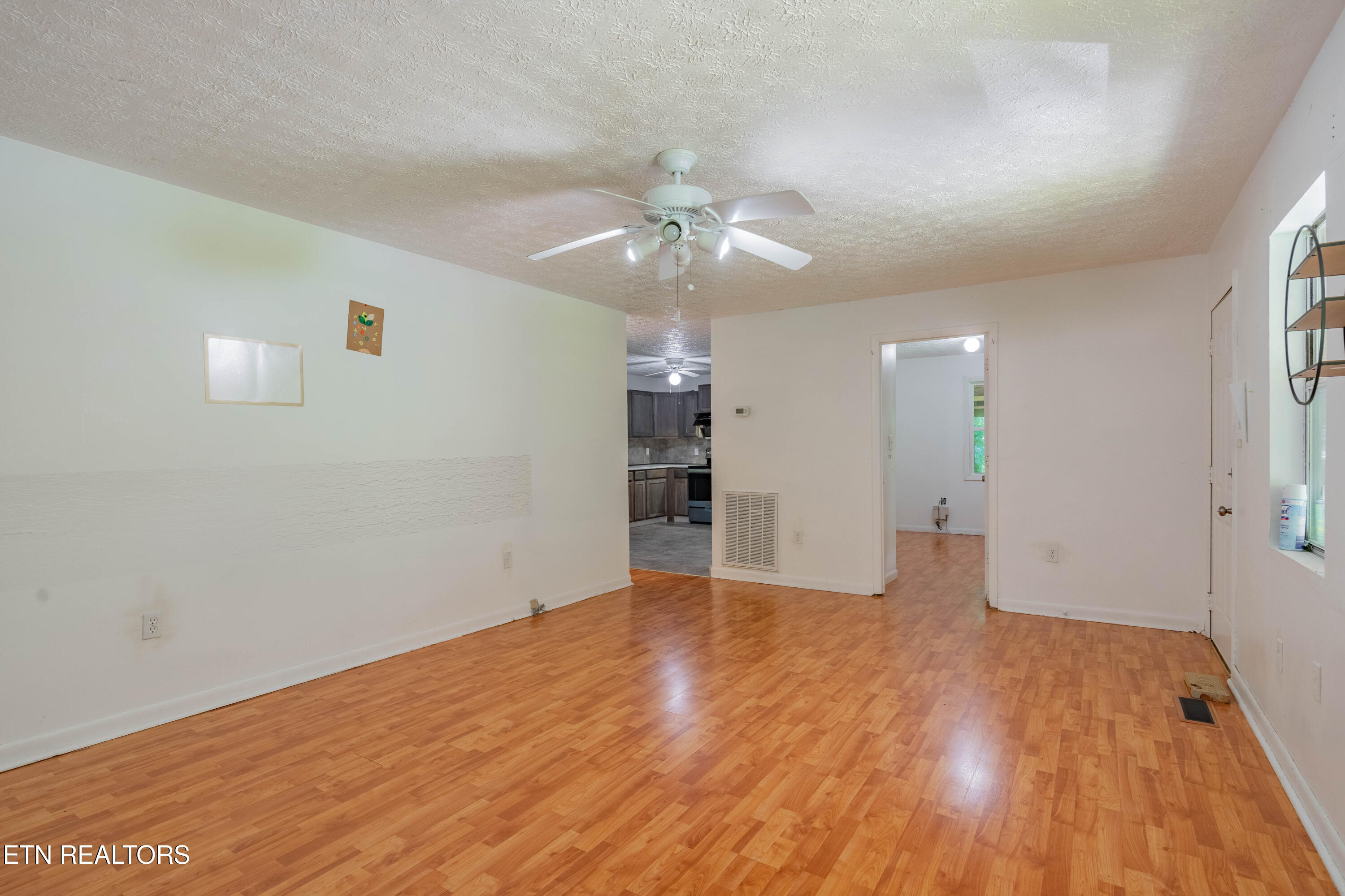 106 Guy Hamby Road Lancing, TN 37770 - Photo 5 of 24 A7309631-HDR