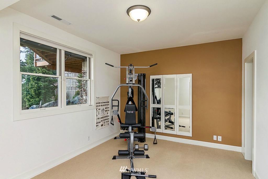 804 Fieldston Road Bellingham, WA 98225 - Photo 21 of 25 a view of a room with gym equipment
