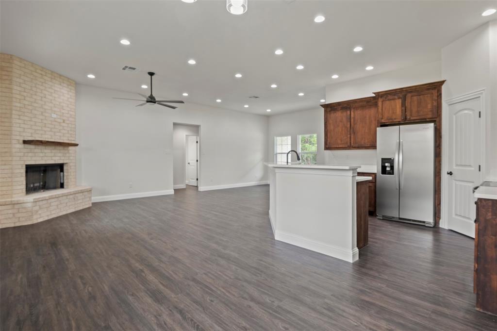 905 West Cardinal Street Ector, TX 75439 - Photo 11 of 30