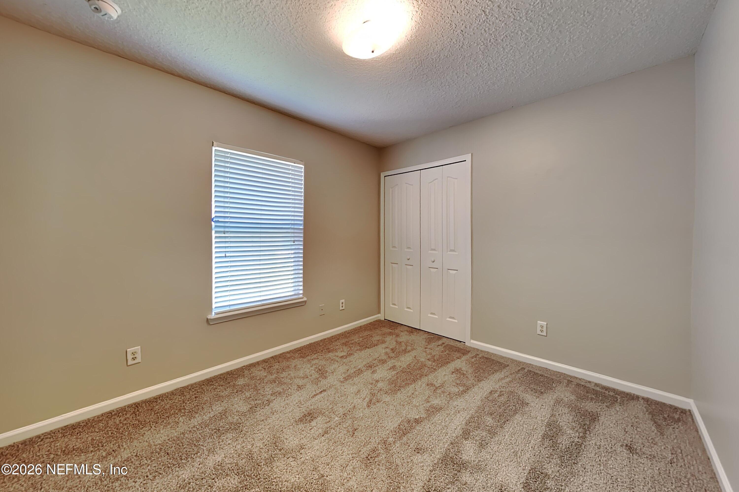 6240 Hawk View Road Jacksonville, FL 32222 - Photo 11 of 21 11_Bedroom-02_pc_tl9bLJB1xZ_lEOXOZ0uxx_l