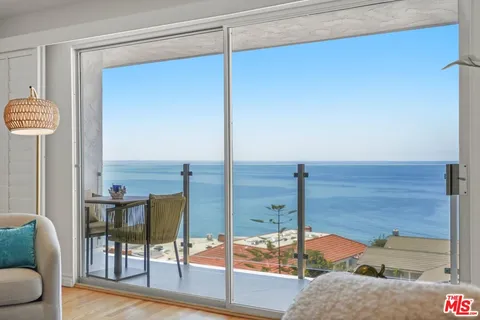 $1,495,000 | 18203 Coastline Drive, Unit 4, Malibu, CA 90265