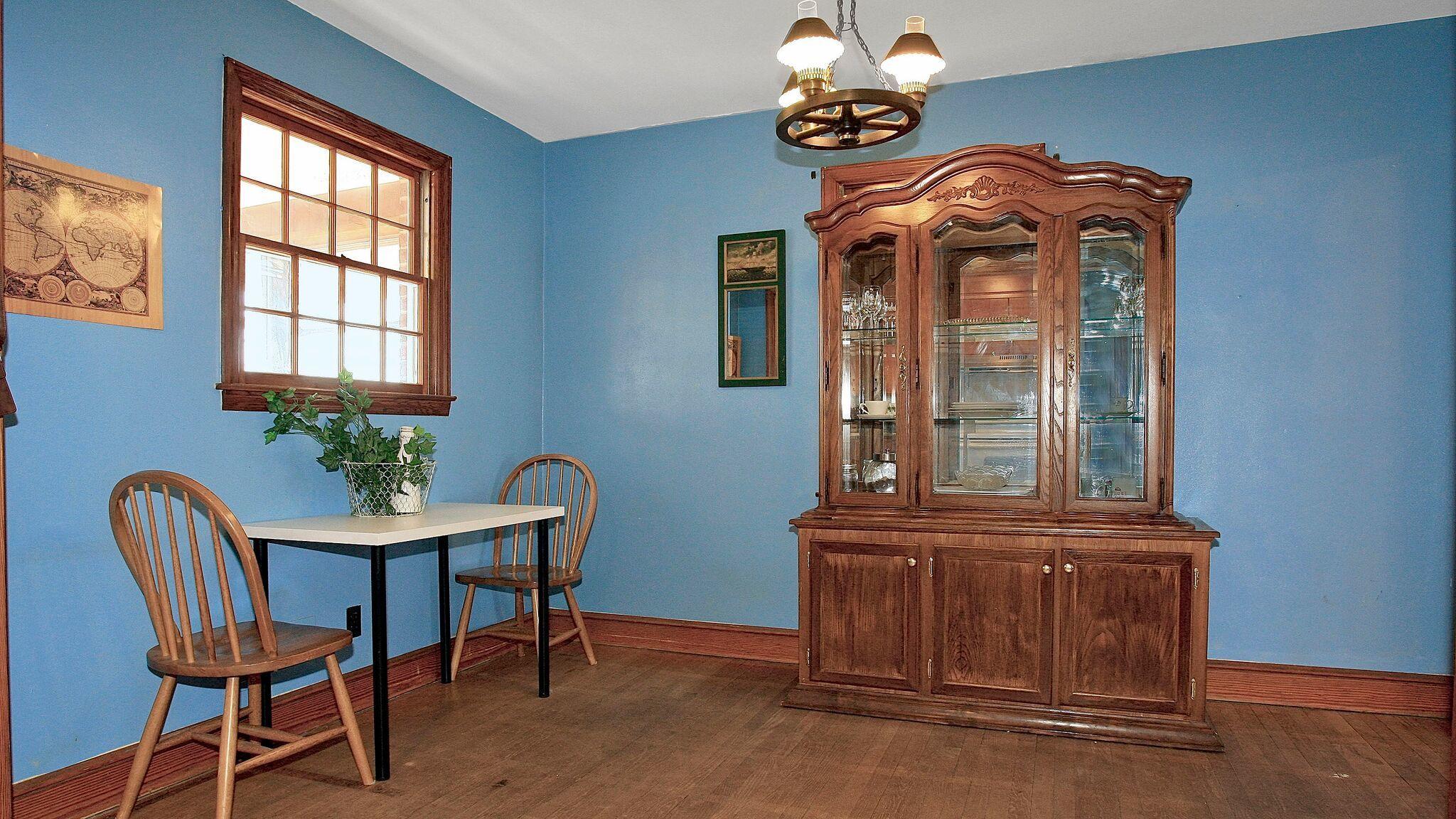 11012 Moneta Road Moneta, VA 24121 - Photo 8 of 27 dining room
