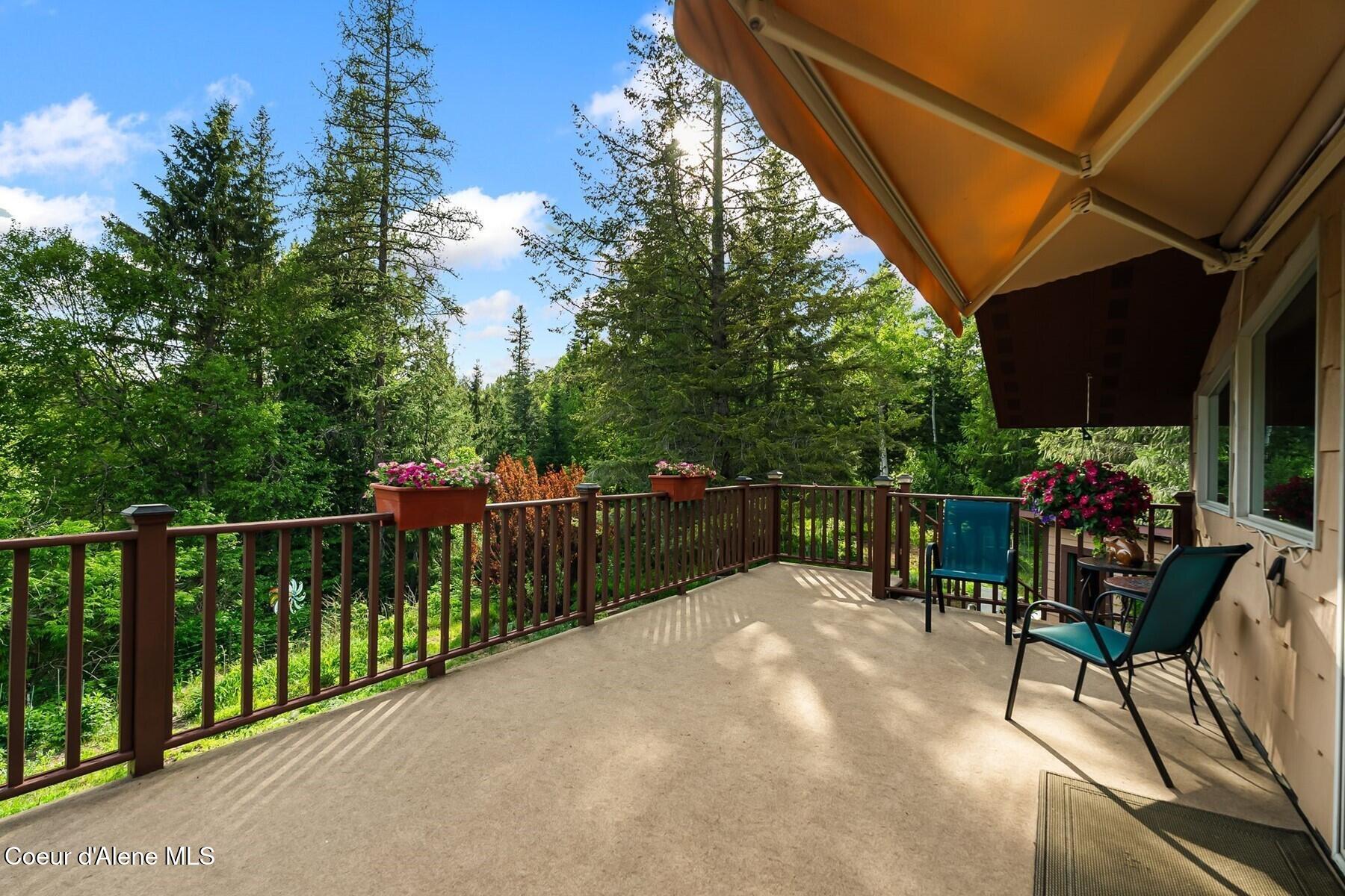 446 Hummingbird Drive Sandpoint, ID 83864 - Photo 6 of 95 Porch