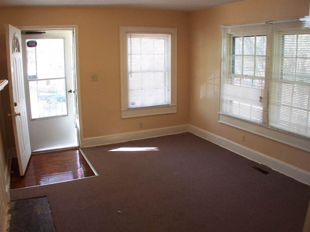 90 North Street Anderson, SC 29621 - Photo 3 of 24