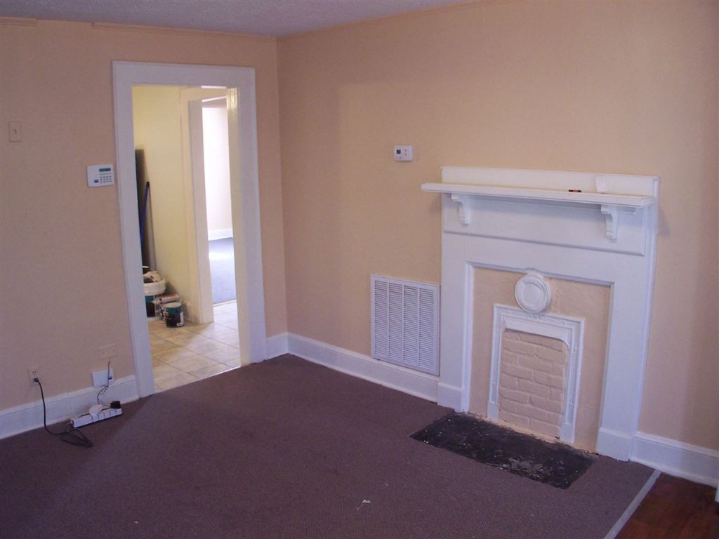 90 North Street Anderson, SC 29621 - Photo 4 of 24