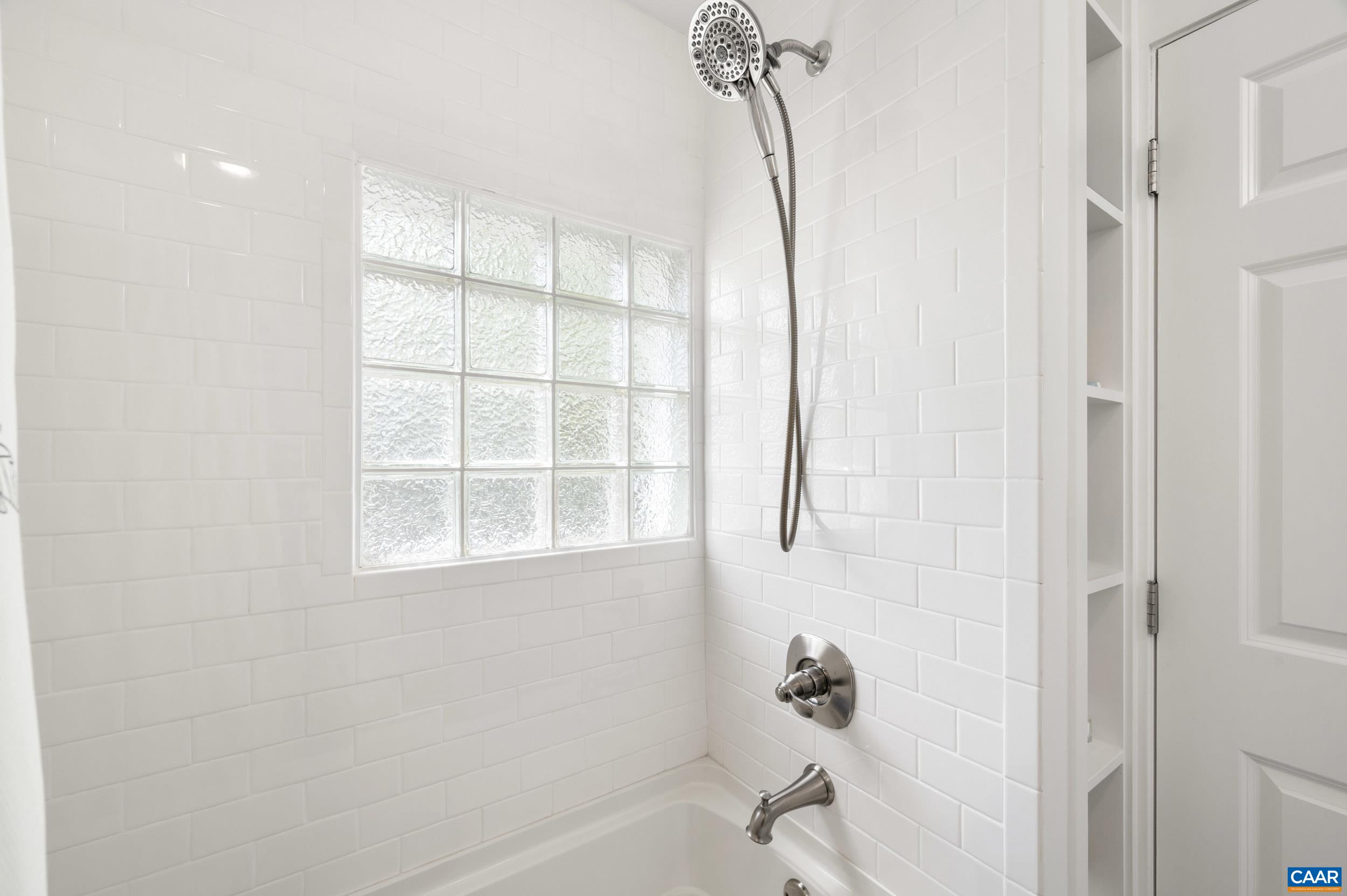 423 Meade Avenue Charlottesville, VA 22902 - Photo 17 of 47 a bathroom with a bathtub