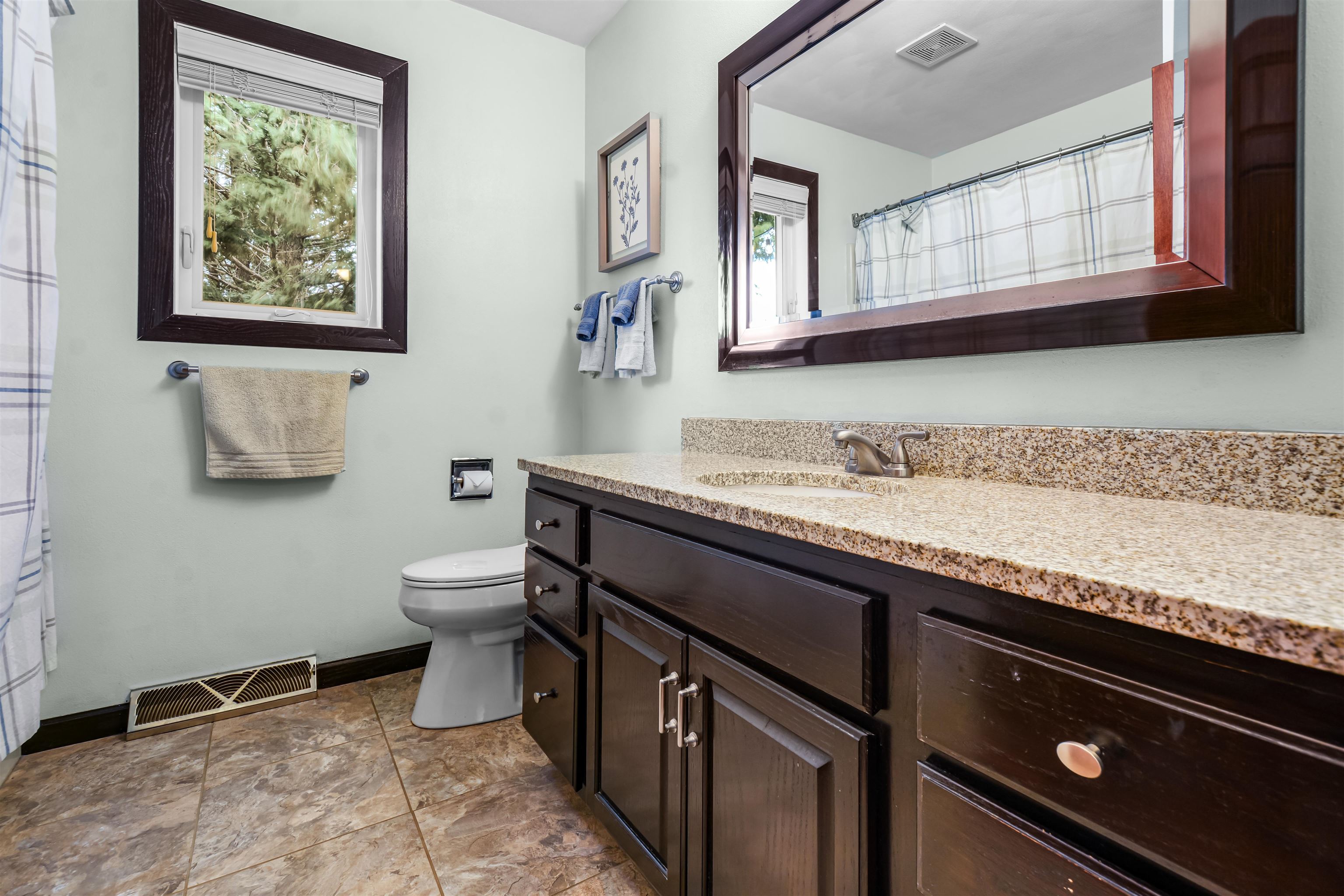 W5997 Garnet Drive Appleton, WI 54915 - Photo 16 of 58