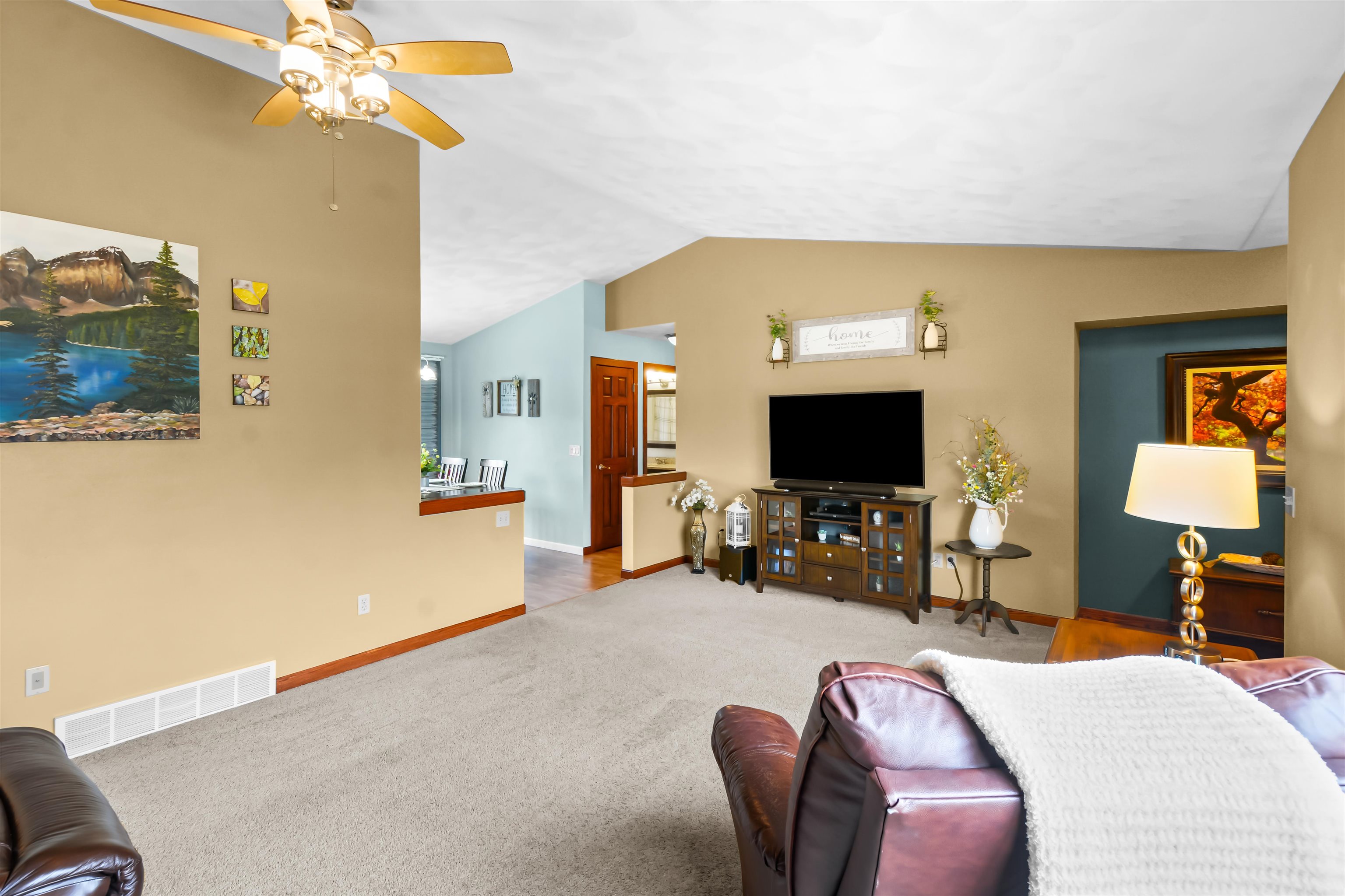 W5997 Garnet Drive Appleton, WI 54915 - Photo 6 of 58