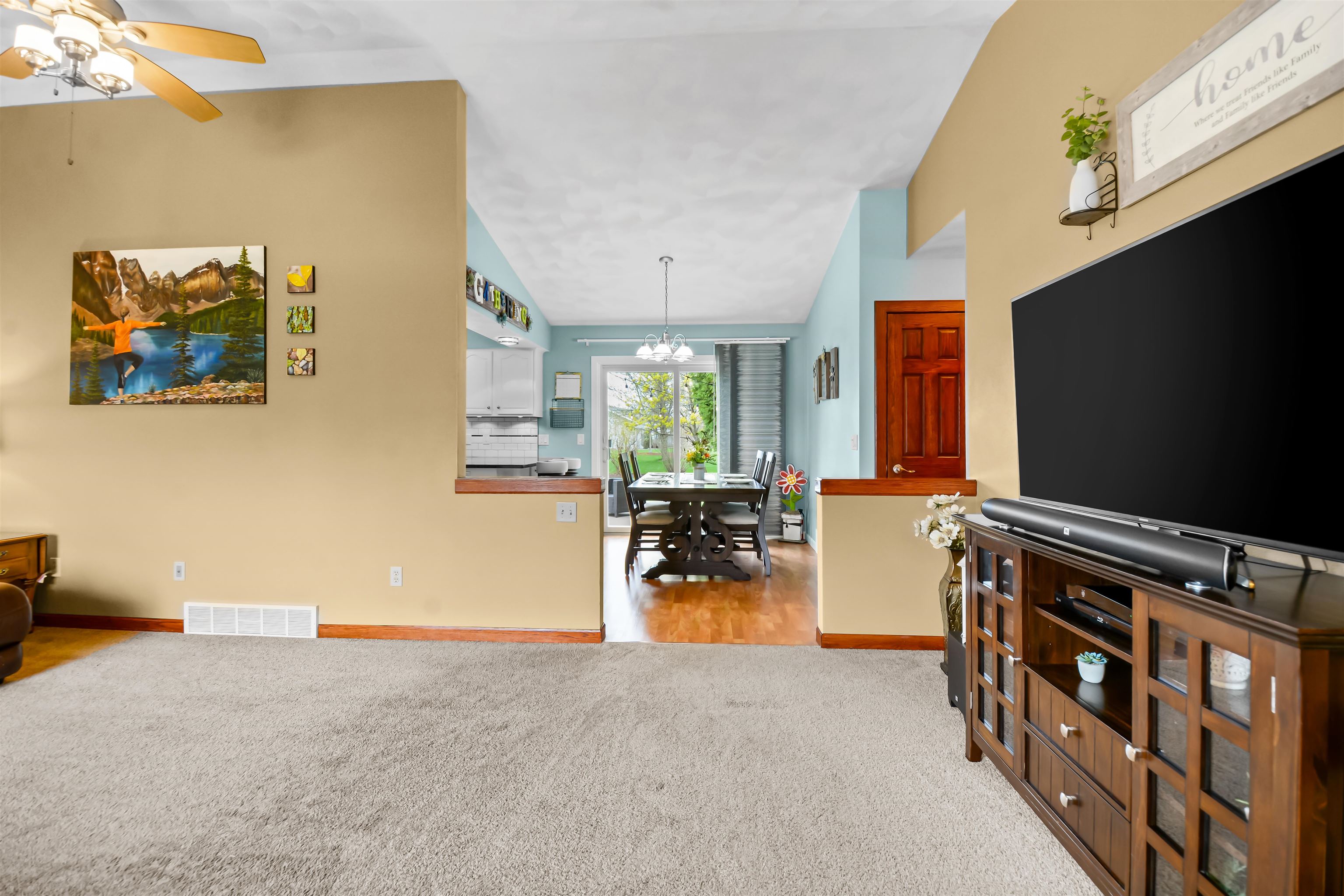 W5997 Garnet Drive Appleton, WI 54915 - Photo 9 of 58