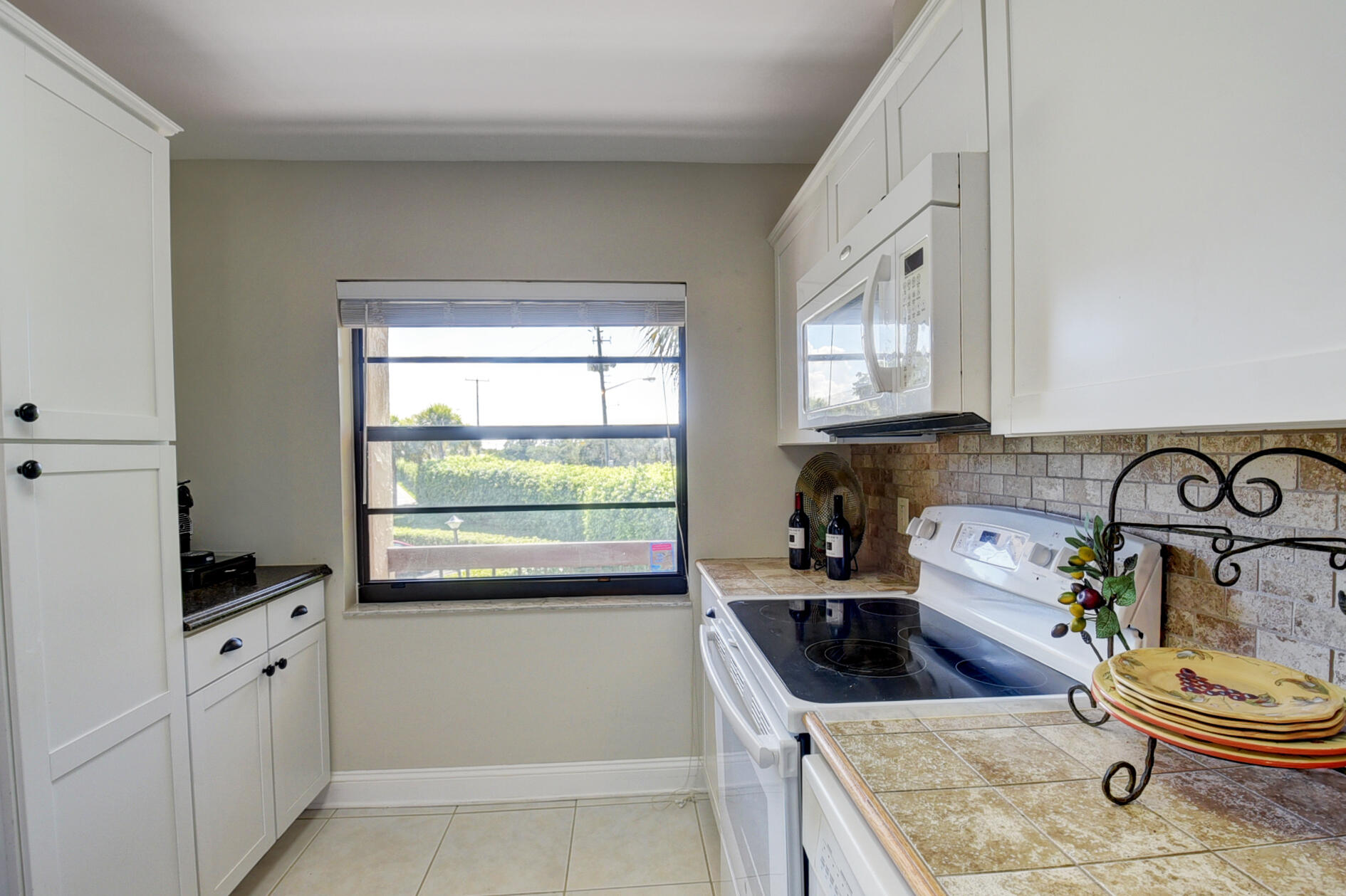 21848 Arriba Real, Unit 7B Boca Raton, FL 33433 - Photo 4 of 24 04_ebf_6624_5_6_7_8