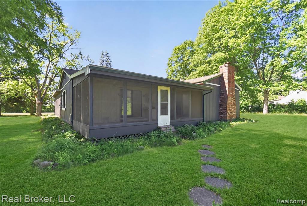 48050 Hull Road Belleville, MI 48111 - Photo 38 of 39