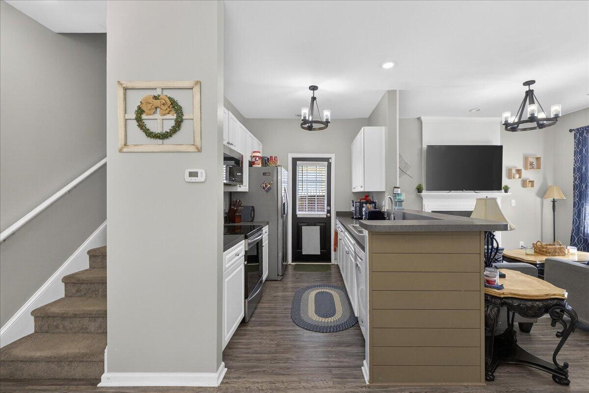 202 Killarney Trail Moncks Corner, SC 29461 - Photo 8 of 29 10-Square One Team - DSC02601