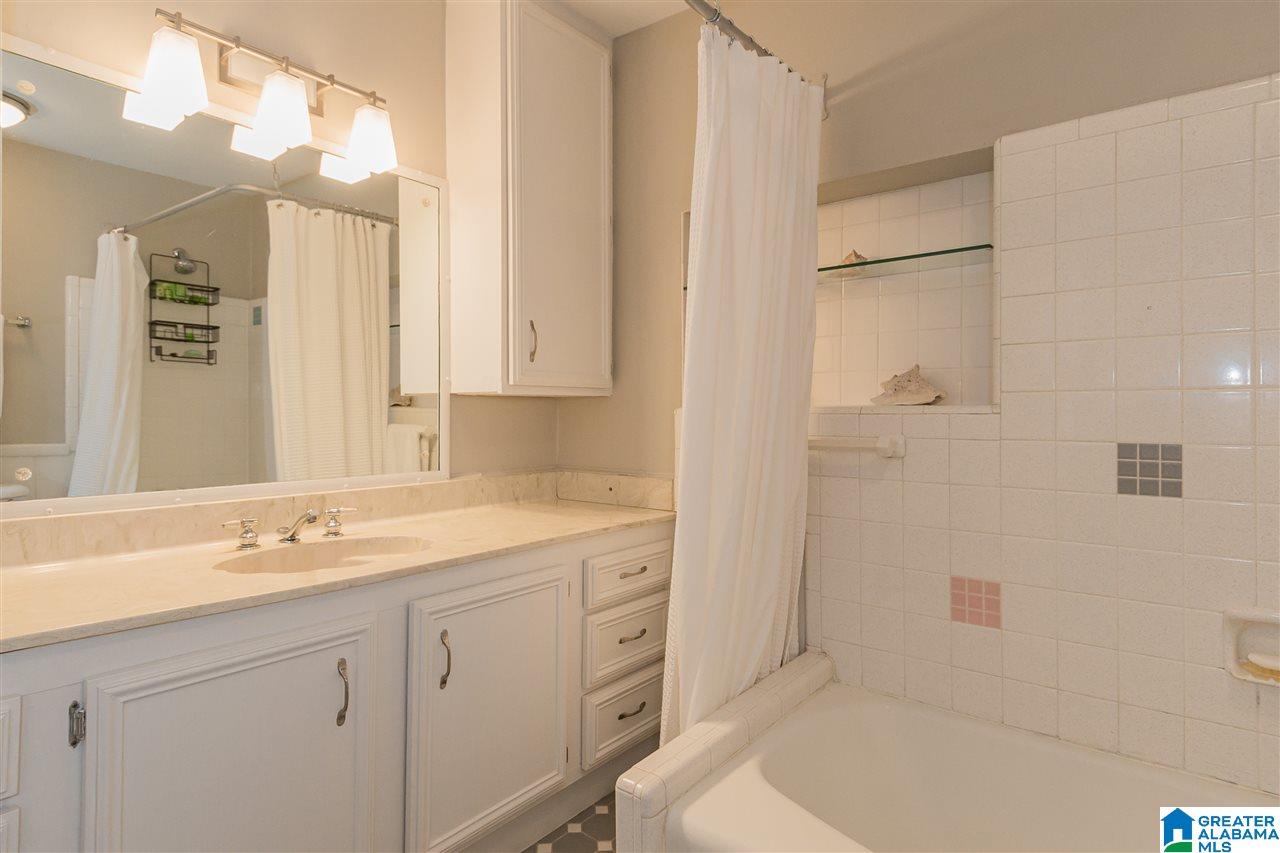 225 Ridge Road Birmingham, AL 35209 - Photo 26 of 36