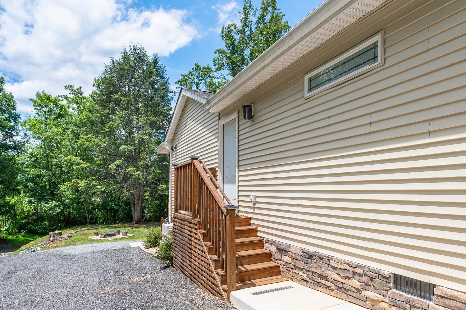 11767 James River Road Shipman, VA 22971 - Photo 28 of 42