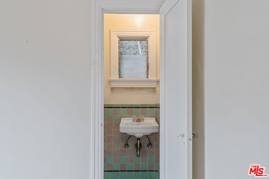 130 South Carson Road Beverly Hills, CA 90211 - Photo 11 of 50 Gallery Image 11